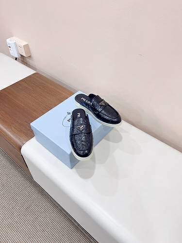 Picture of Prada Shoes Women _SKUfw141818836fw